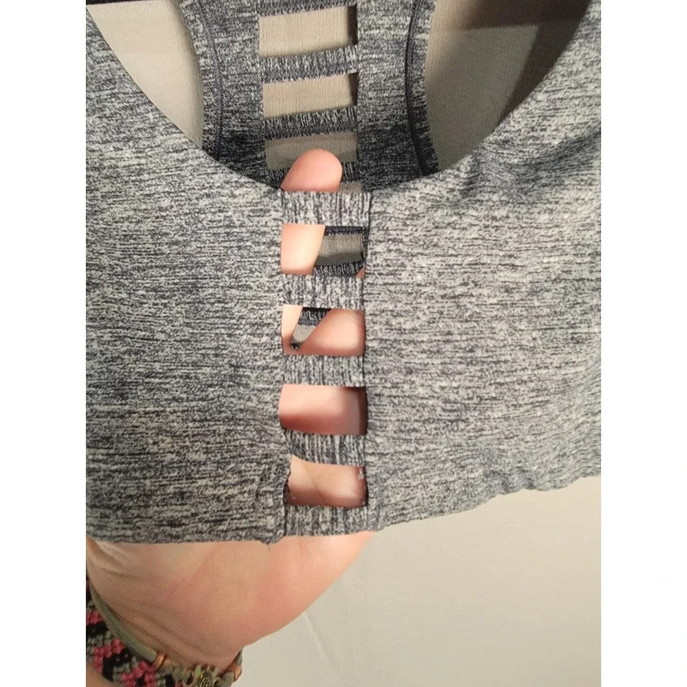 Victorias Secret PINK Ultimate Sports Bra Medium M Gray Caged Strappy Cutout Top
